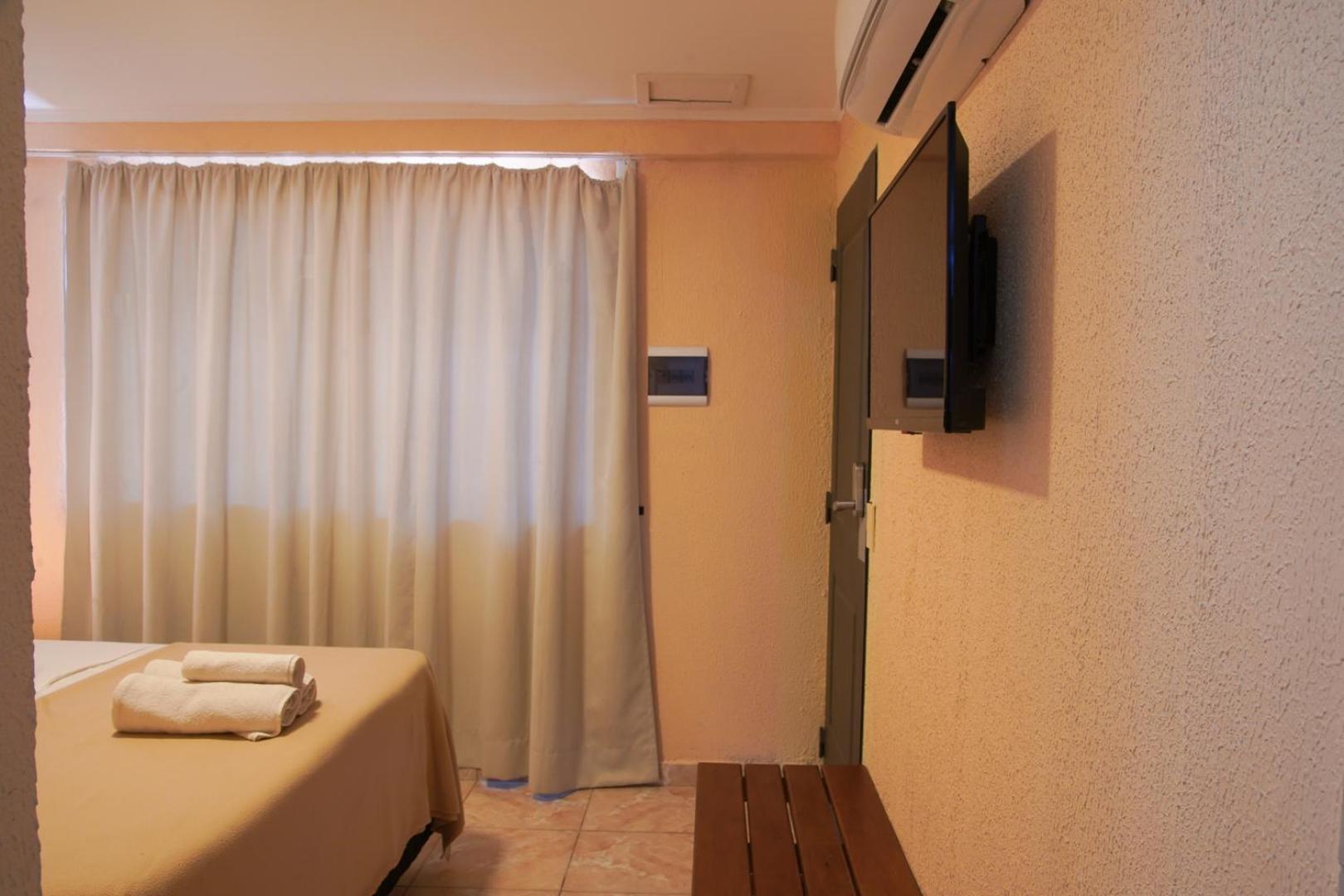 Isondu Suites & Breakfast Пуерто-Іґуасу Екстер'єр фото